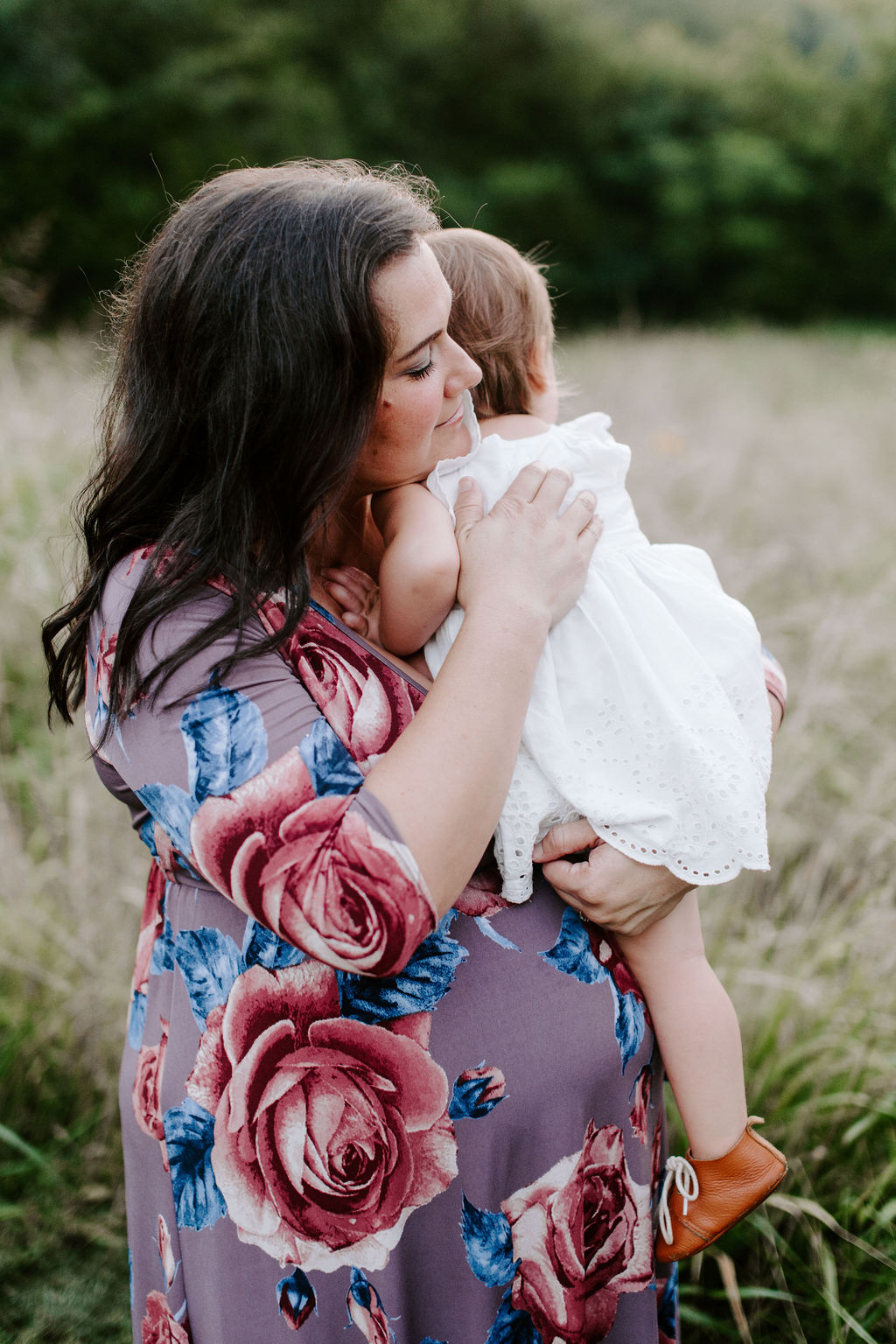 Maternity and Family Photos featured on Nashville Bride Guide