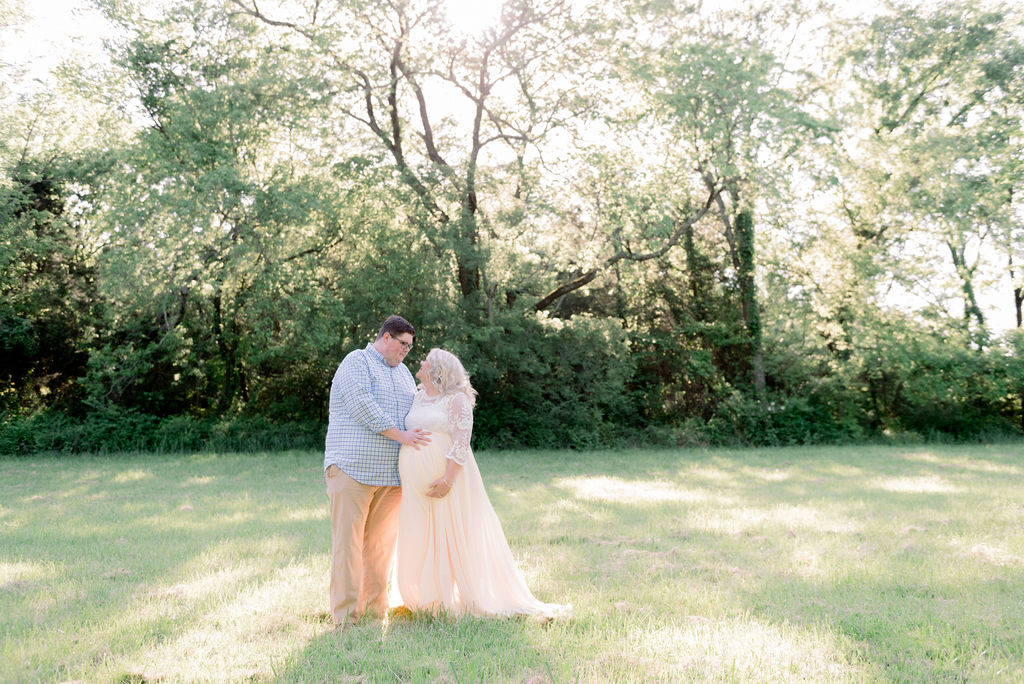 Spring Smith Park Maternity Session by Rebecca Denton Photography