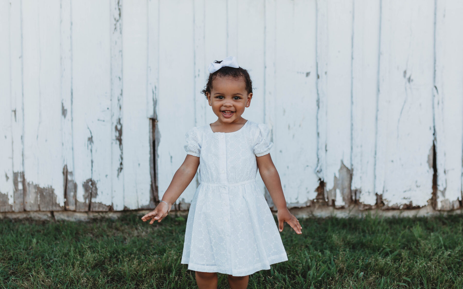 Two year old portrait session at Harlinsdale Farm by Mallory Luster Photography