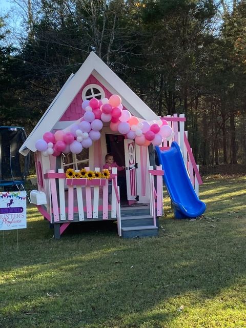 Hunter's Pink Playhouse Make a Wish Event from Balloon Babe featured on Nashville Baby Guide