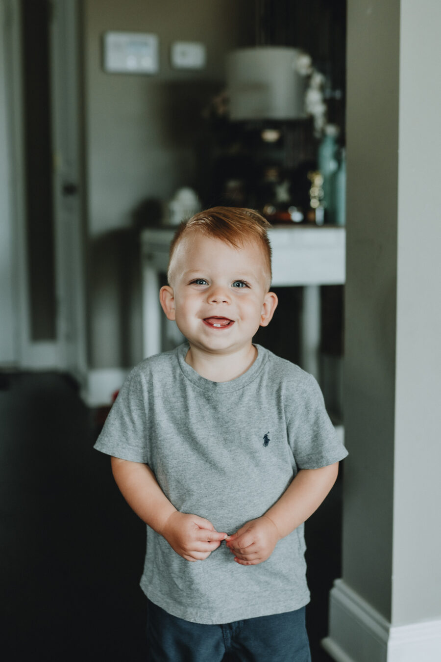 In-home family session by Five Pence Photography | Nashville Baby Guide
