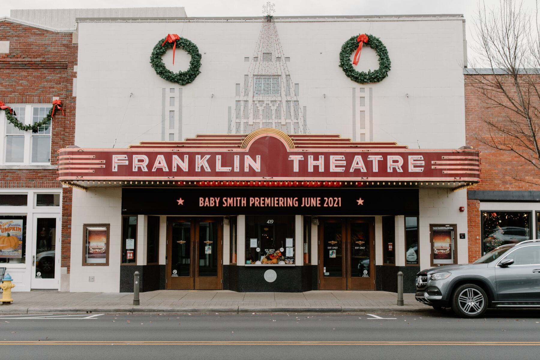 Adorable Franklin Theatre Baby Announcement Session by Tara Winstead Photography